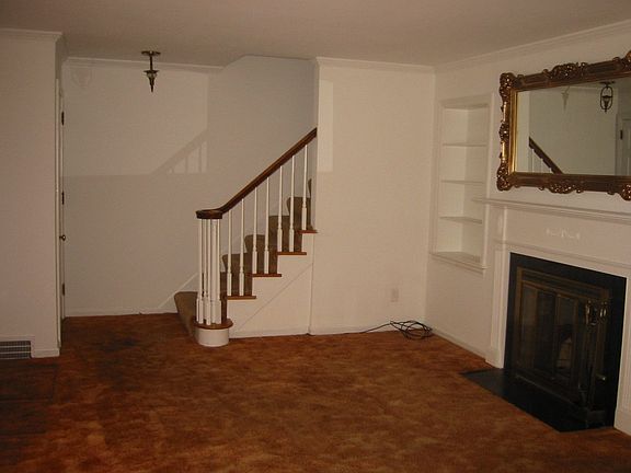 Formal Living Room w/WBFP