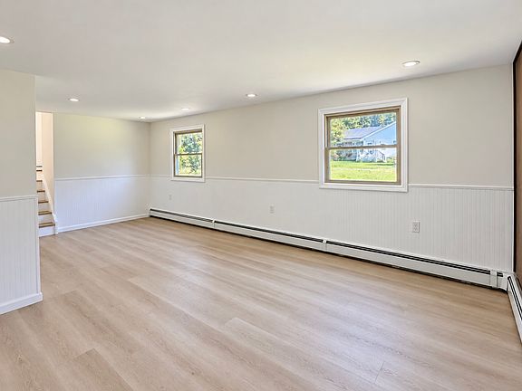 4th image of 412A New Jersey Rd