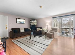 1560 Douglas Ave APT A14, North Providence, RI 02904