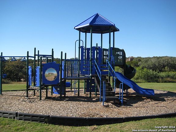 3rd image of 2019 Havenwood Blvd