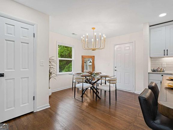 5th image of 2648 Crestdale Cir SE