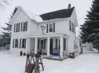 245 N Wooster St, Capron, IL 61012