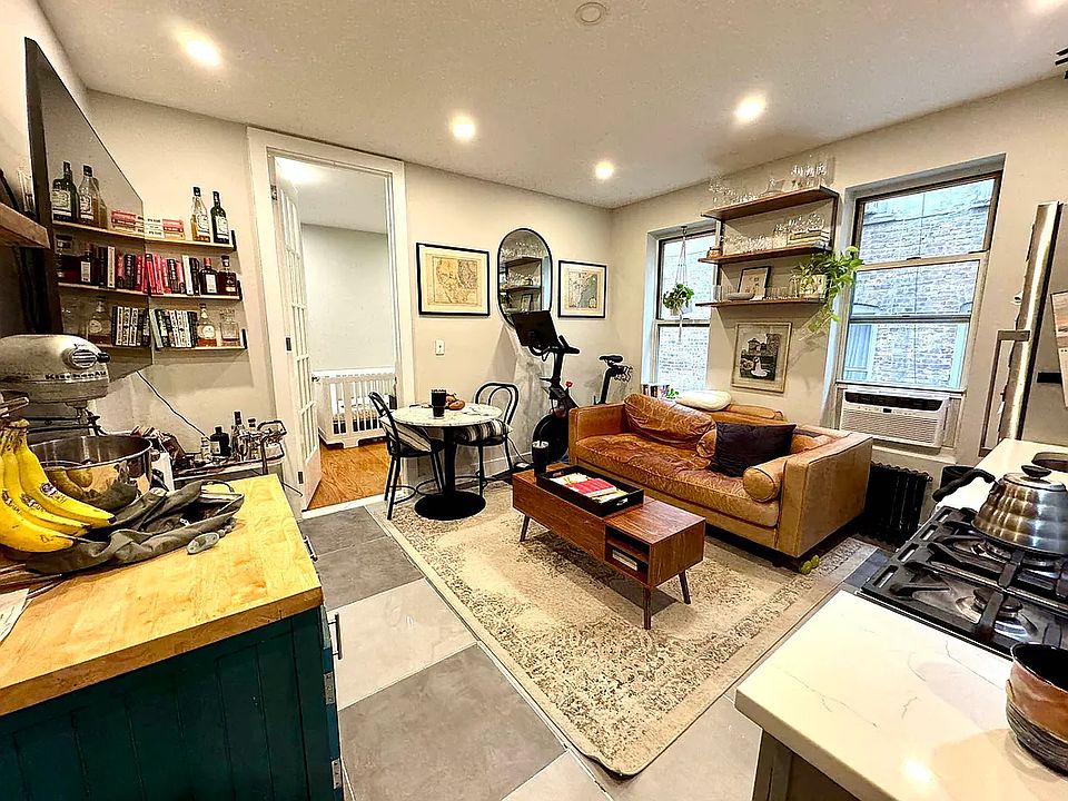 1st image of 3155 Broadway APT 12