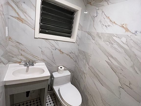 2nd image of 3877 Claudine St #3