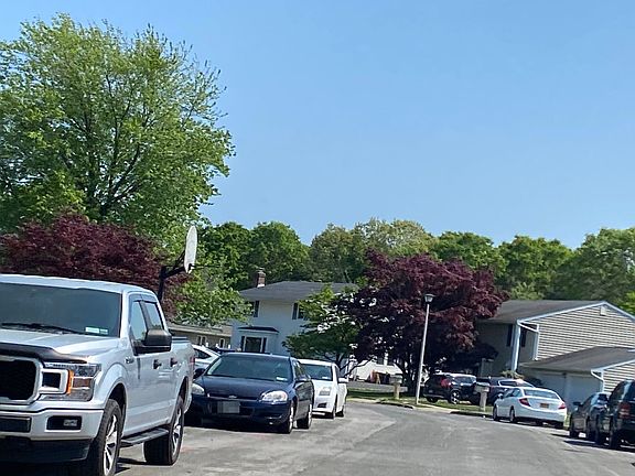 4th image of 48 Burleigh Dr