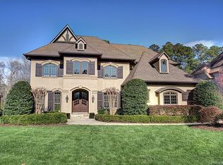 9012 Pine Laurel Dr, Matthews, NC 28104