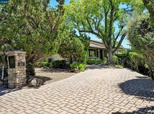 861 Holly Hill Dr, Walnut Creek, CA 94596