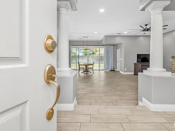 3rd image of 3003 Boulder Ridge Ln