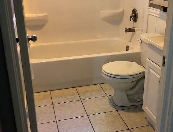 5th image of 2947 Edna Jane Dr