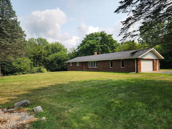 5978 Watson Rd, Eau Claire, MI 49111