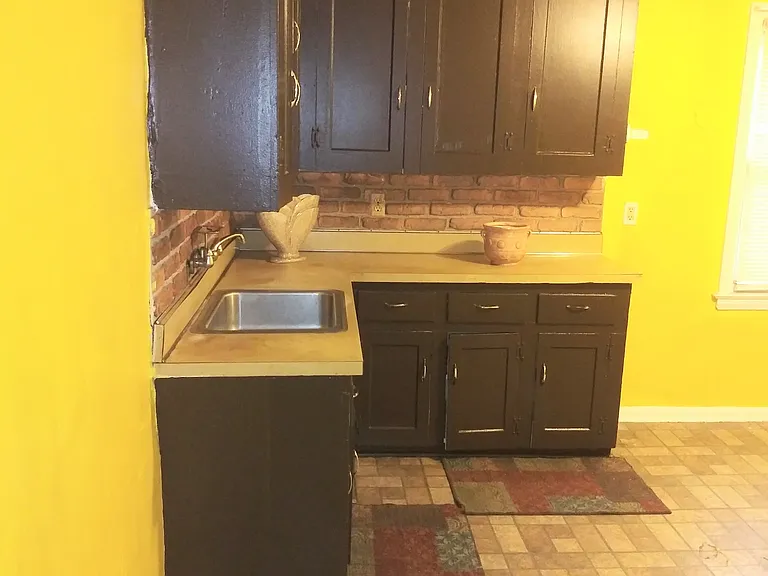 16514 Lamphere St — Photo 3