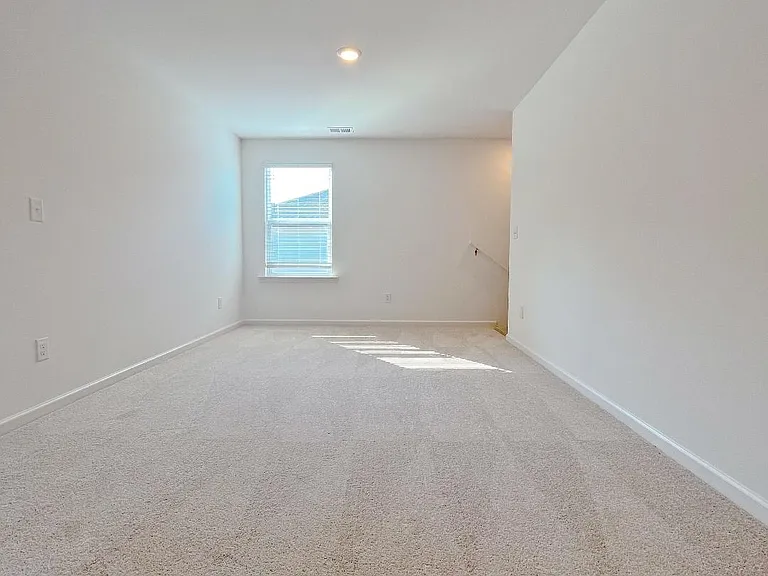 366 Golden Eagle Pkwy — Photo 15