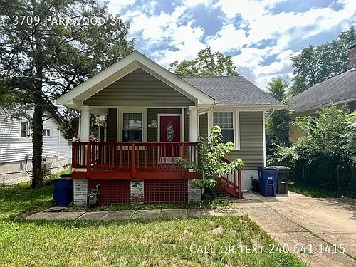 3709 Parkwood St Photo 1
