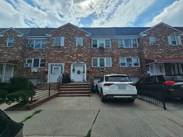 8915 Pontiac St, Queens Village, NY 11427