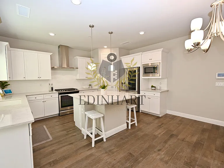 1439 E Via Albero Dr — Photo 7