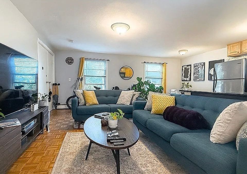 1st image of 10 Avon St APT 17