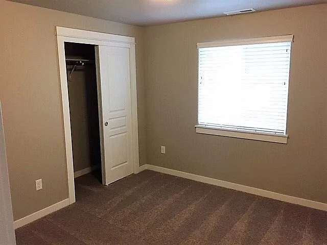 1831 NE Kristi Ct — Photo 16