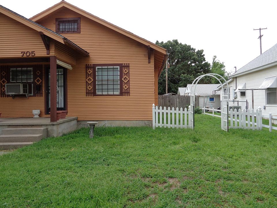 2nd image of 705 E 7th Ave