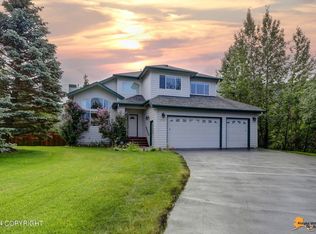 8703 Mendocino Cir, Eagle River, AK 99577