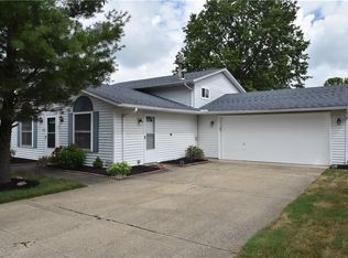 513 Wood St, Elyria, OH 44035
