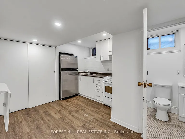 5 Woodenhill Ct #BASEMENT — Photo 9