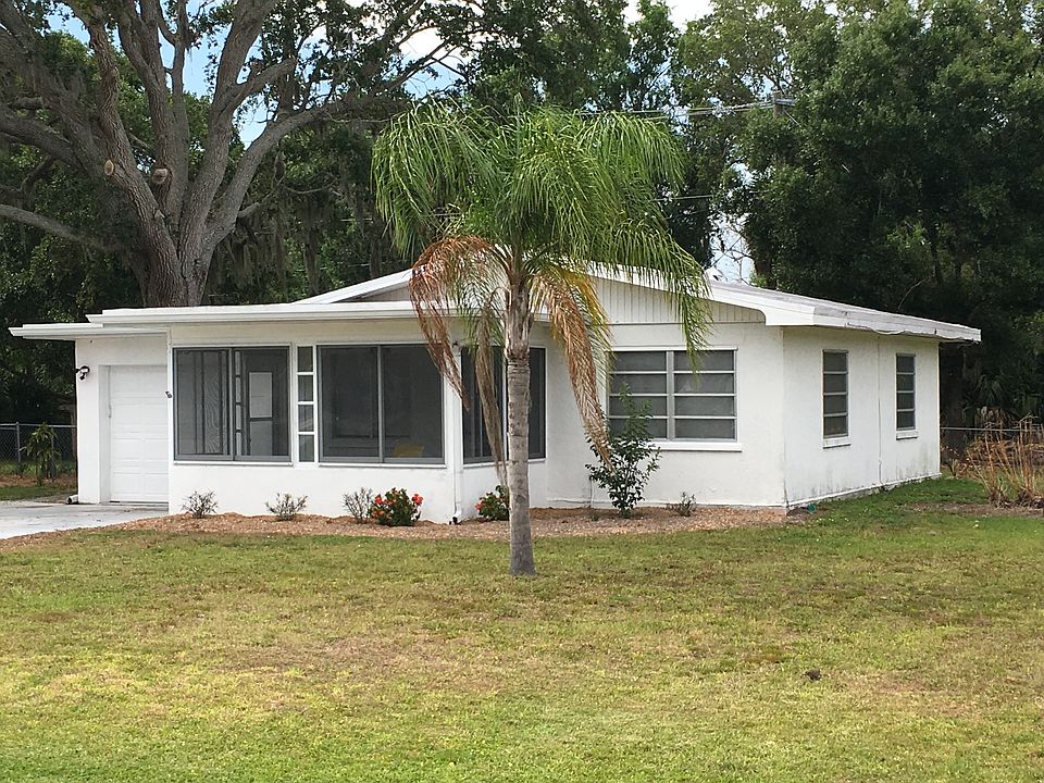 1st image of 905 Cypress Ave
