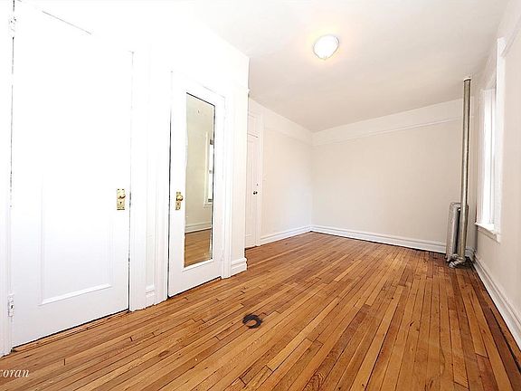 5th image of 61 Tiemann Pl #21