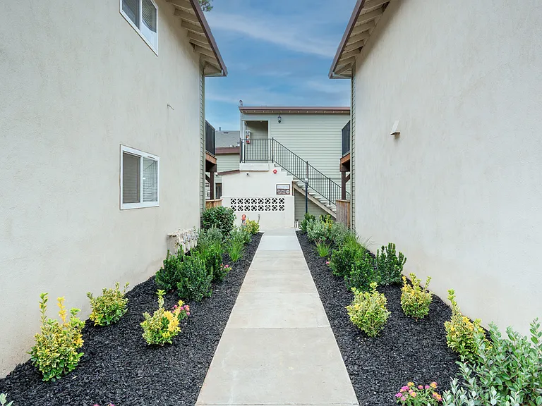 The Villas at Fair Oaks — Photo 17