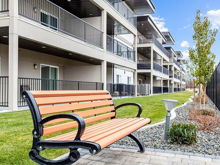 Columbia River Walk Apartments — Photo 25