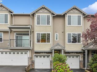 712 NW 118th Ave APT 102, Portland, OR 97229