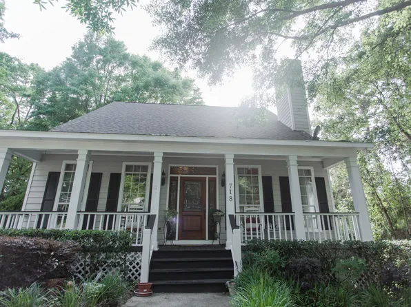 718 Keystone Pl, Mobile, AL 36609
