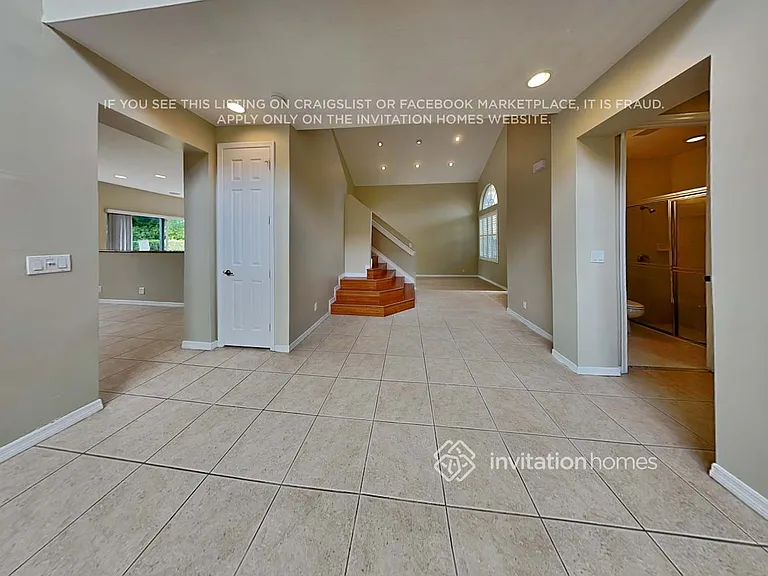 5817 NW 125th Ave — Photo 6