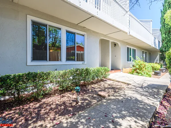 457 Oak Ave, Redwood City, CA 94061