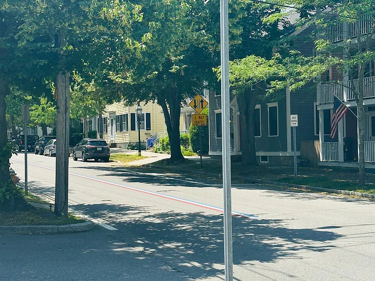Oliver St — Photo 12