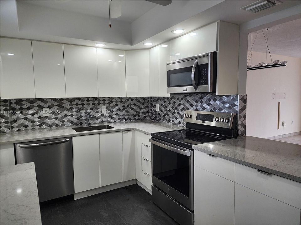 1st image of 2855 Leonard Dr APT H406