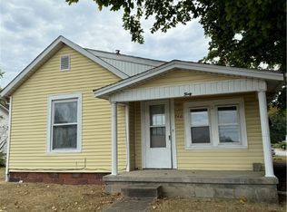 740 John St, Coshocton, OH 43812