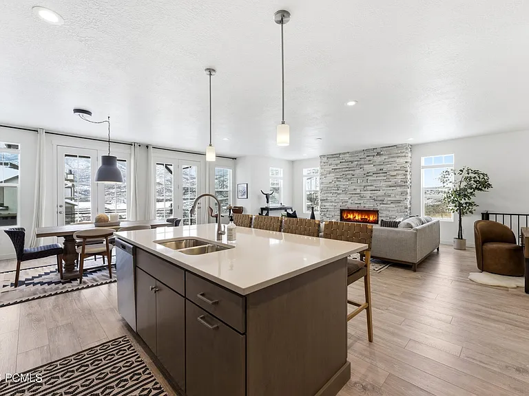 6097 N Brookline Rd — Photo 13