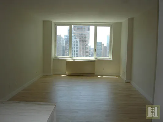 Rented by Halstead Real Estate | media 40