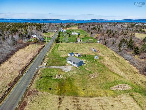 3rd image of 30 Kinney Rd