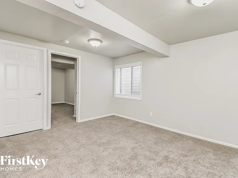 942 Square Dance Ln — Photo 7