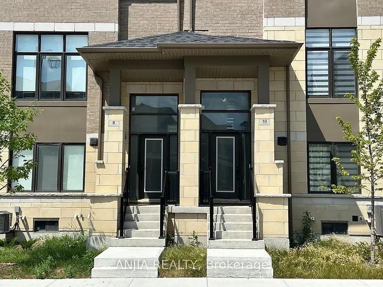10 Tay Ln — Photo 1