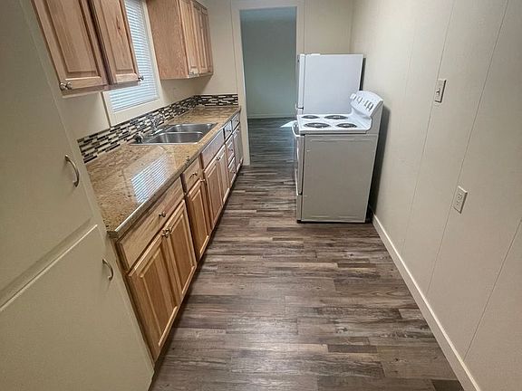 3rd image of 747-759 E Grant St #753