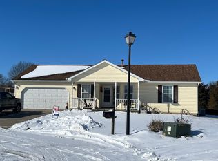 302 Boon Ct, Danvers, IL 61732