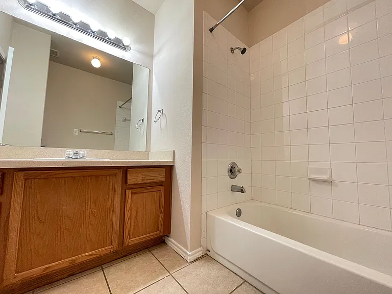 5900 Lovingham Ct — Photo 30
