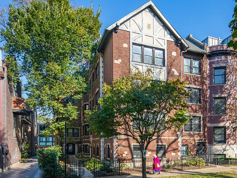 650 W Wellington Ave — Photo 7