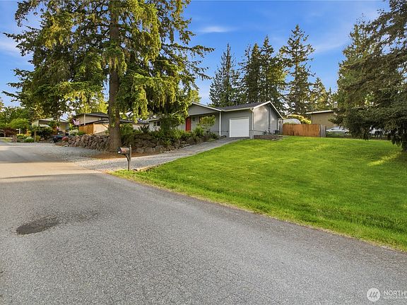 3rd image of 13301 186th Avenue SE