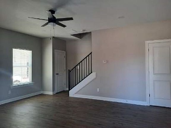 2nd image of 4927 William Arnold Rd #103