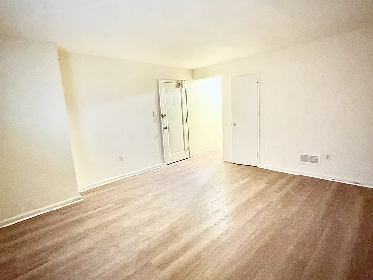 825 Rock Creek Church Rd NW #101 — Photo 5