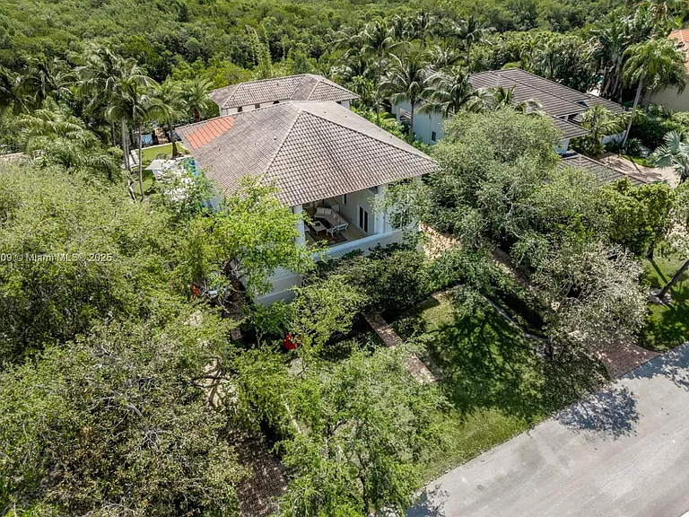 112 Paloma Dr — Photo 21