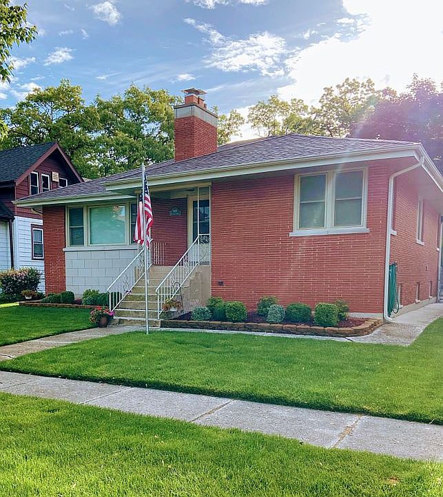 1st image of 9609 S 51st Ave